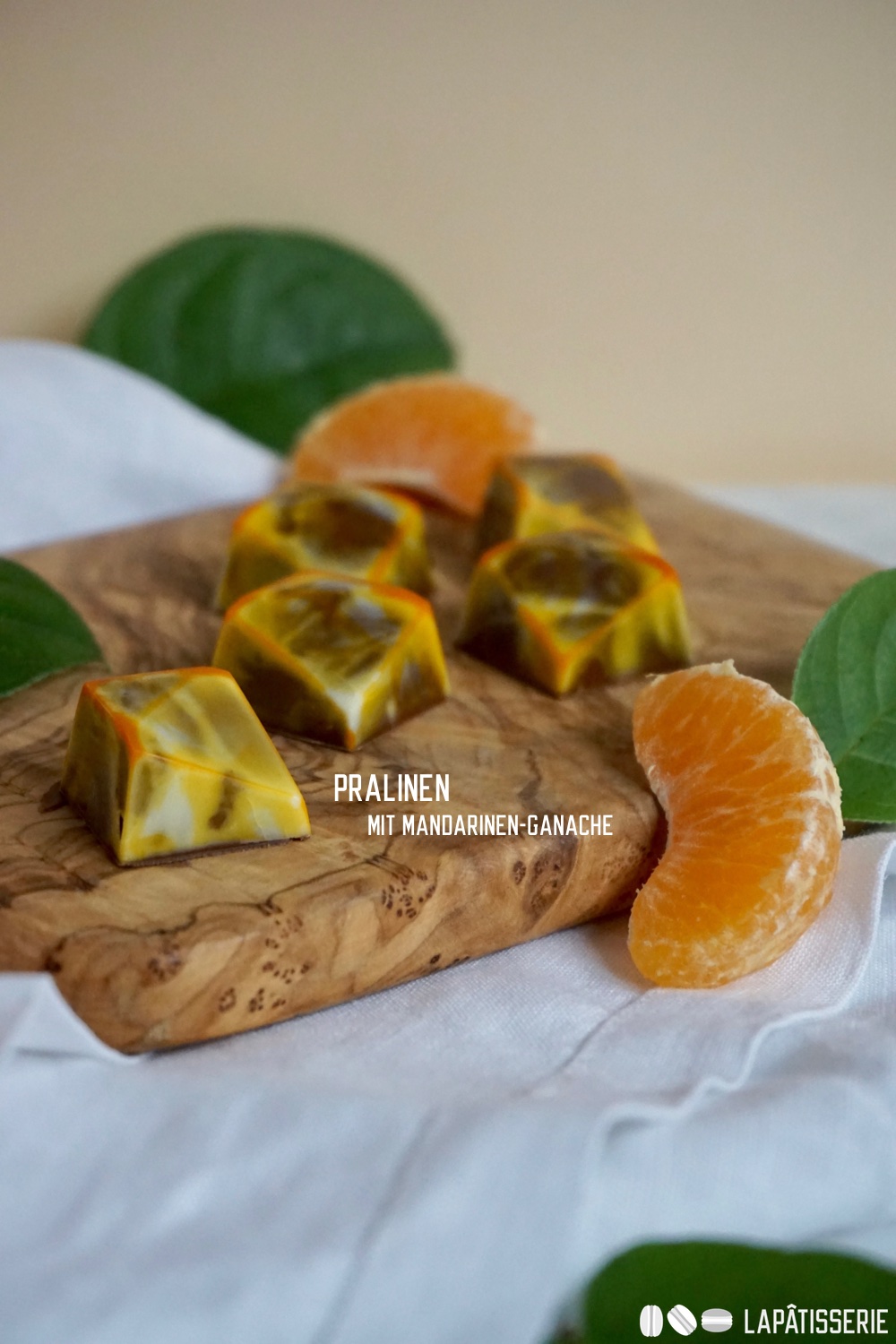 Die passenden Pralinen zum Winter mit säuerlicher Mandarine und feiner Vollmilchkuvertüre.