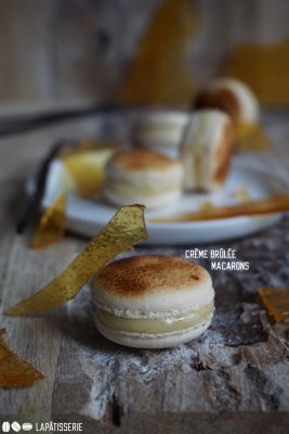 Zur Feier des #WorldMacaronDay gibt es ausgefallene Crème Brûlée Macarons.