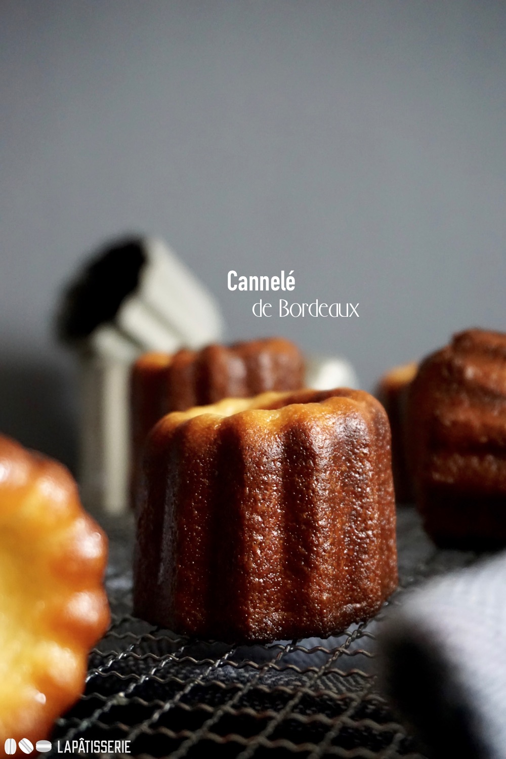Ich liebe diese kleinen Küchlein: Französische Cannelé de Bordeaux. Einfach und schnell in der Zubereitung.