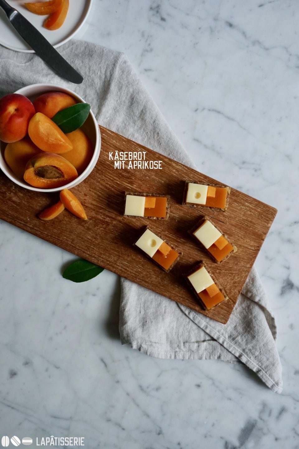 So kann ein Käsebrot auch aussehen. Mit Appenzeller und Aprikose.