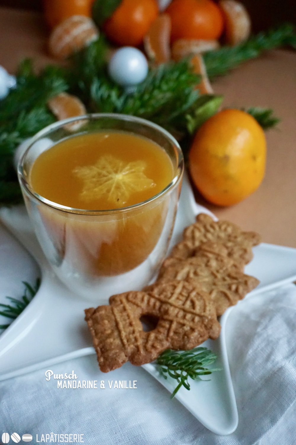 So ein wärmender Punsch mit Mandarine und Vanille ist schon was Feines in der Weihnachtszeit.