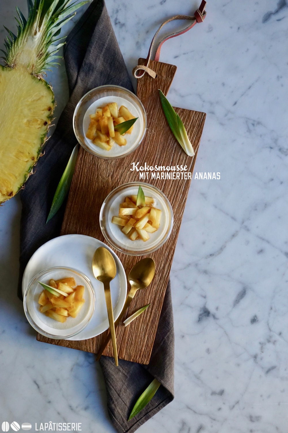 Kokosmousse mit marinierter Ananas – LAPÂTISSERIE