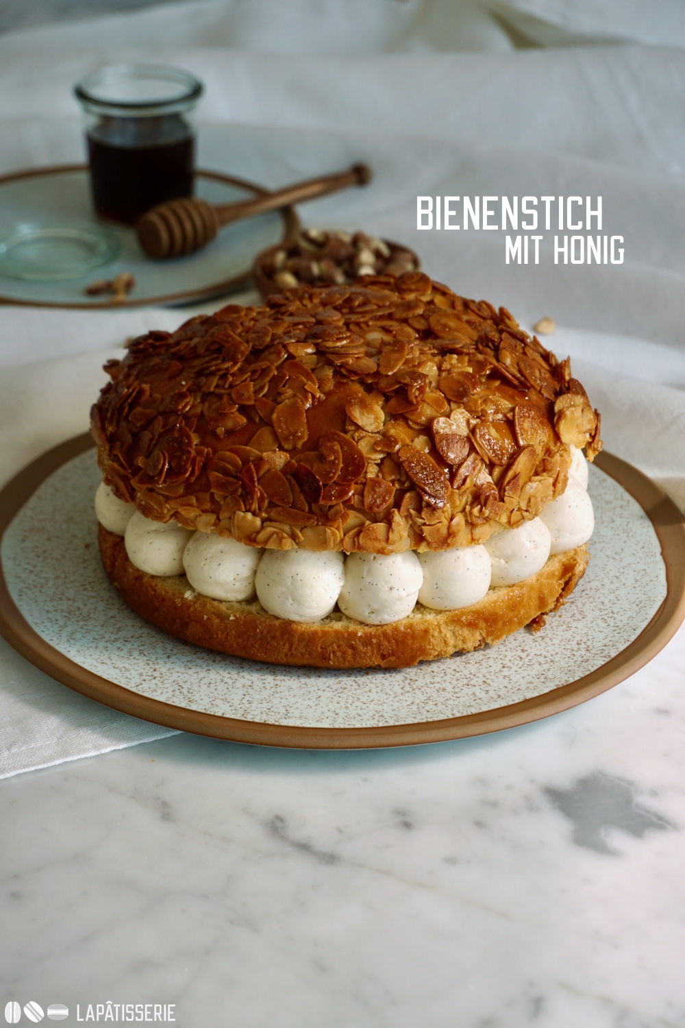 Bienenstich.5 – LAPÂTISSERIE