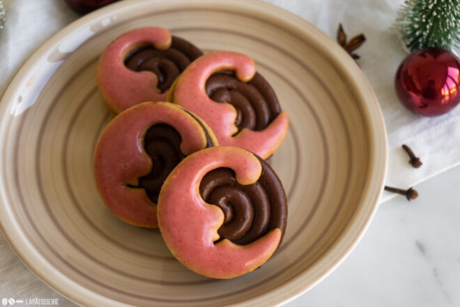 Mondkekse mit kräftiger Glühweincreme – LAPÂTISSERIE