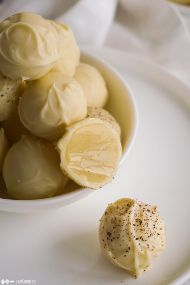 Vanilletrüffel – LAPÂTISSERIE Vanilletrüffel – LAPÂTISSERIE