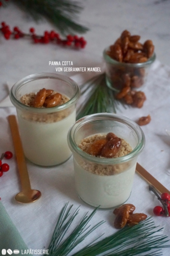 Ein Genuss für den Weihnachtsabend: Panna Cotta von gebrannter Mandel. Ein Genuss für den Weihnachtsabend: Panna Cotta von gebrannter Mandel.