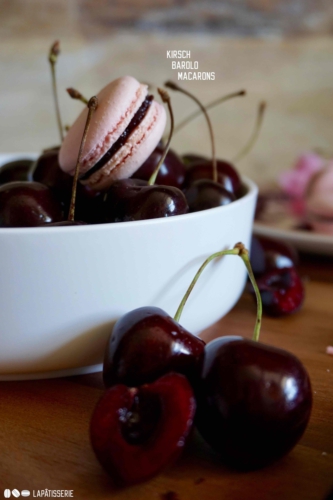 Ich liebe meine Macarons mit Kirsche und Barolo. Da muss ich gleich an Urlaub denken.