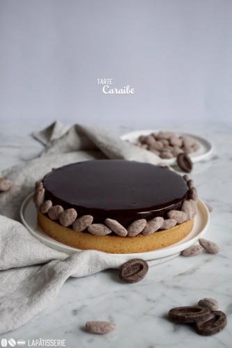 Schokolade geht immer. Im Winter auch als feine Tarte mit Schokoladenkaramell und Mandeln. Schokolade geht immer. Im Winter auch als feine Tarte mit Schokoladenkaramell und Mandeln.
