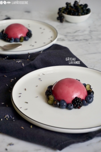 Genau dosiert, bildet Lavendel ein himmlisches Aroma wie in meinen Gâteau Lavende.