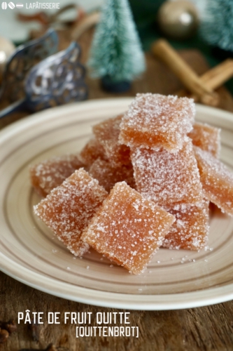Feines Quittenbrot mit weihnachtlichen Gewürzen ist perfekt geeignet als kleines Geschenk